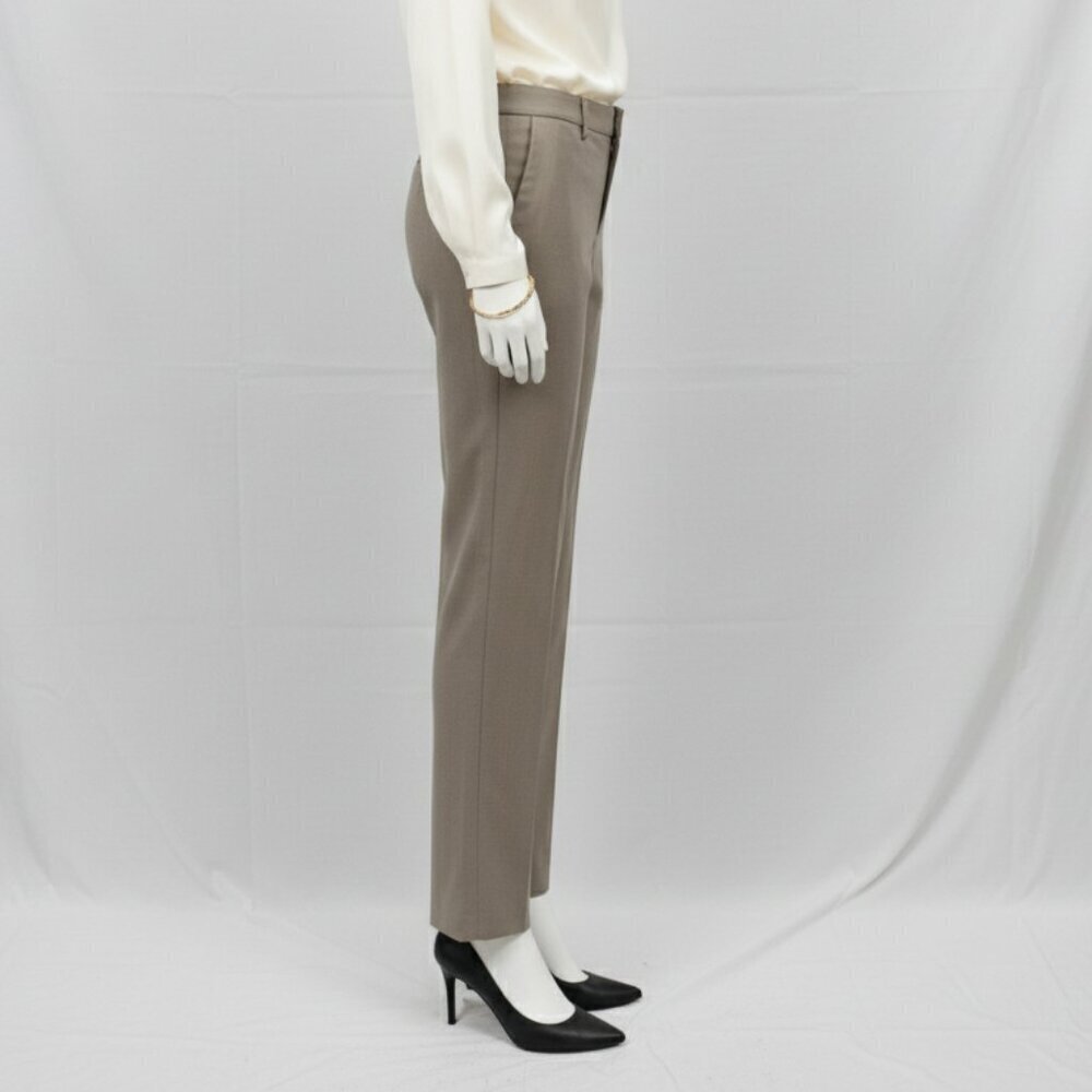 NWT Coldwater Creek Natural Fit Straight Leg Khaki Pants Women’s Size 10 Taupe - Picture 3 of 11